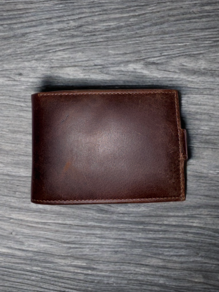 Hunter Bifold wallet with multi compartment and loop
