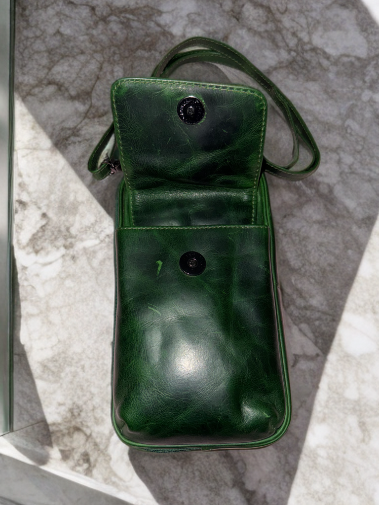 Cellphone sling bag made of genuine oily hunter leather with compartment