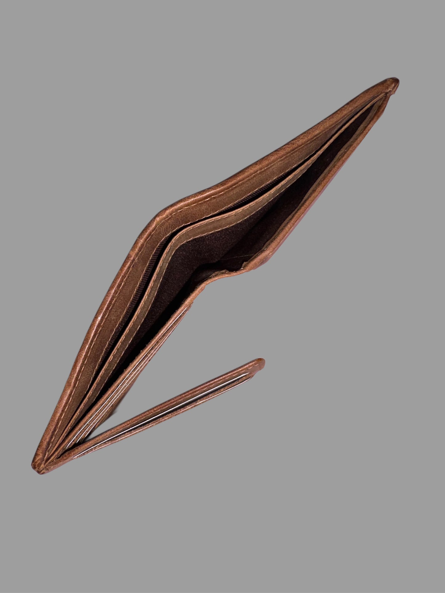 Bifold woven wallet with premium wash leather