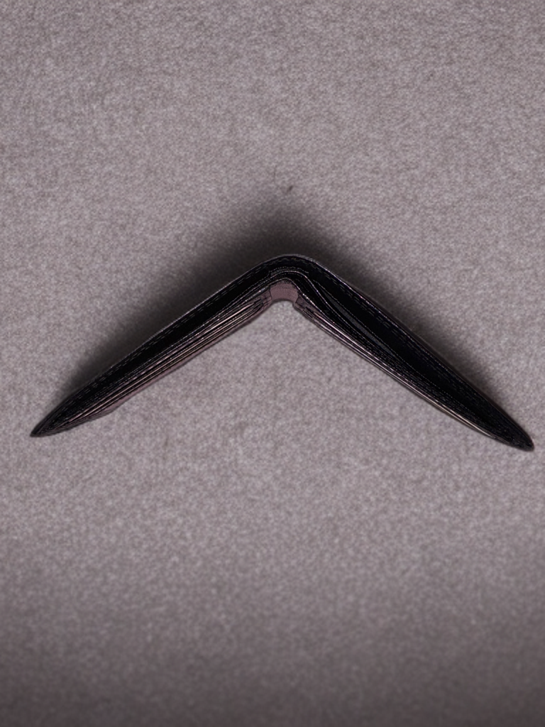 Dollar size wallet made of exclusive genuine VT leather