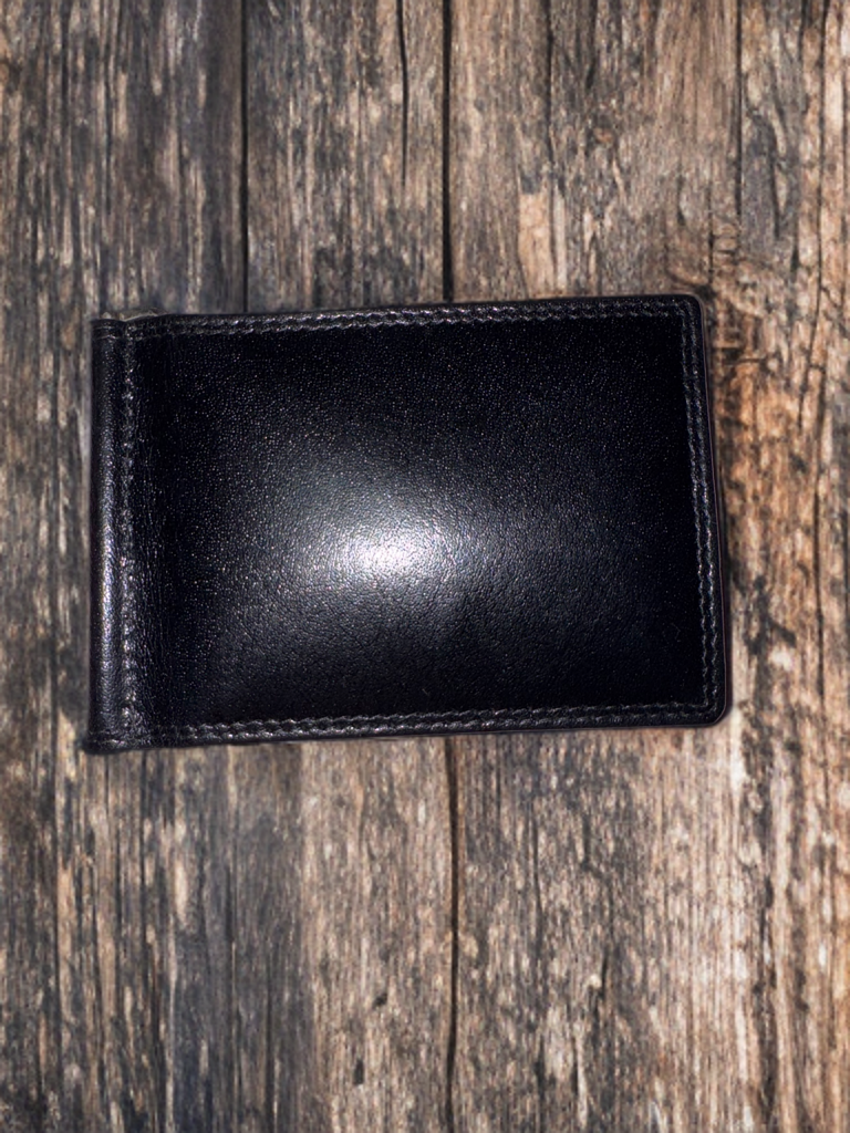 Dollar size wallet made of exclusive genuine VT leather