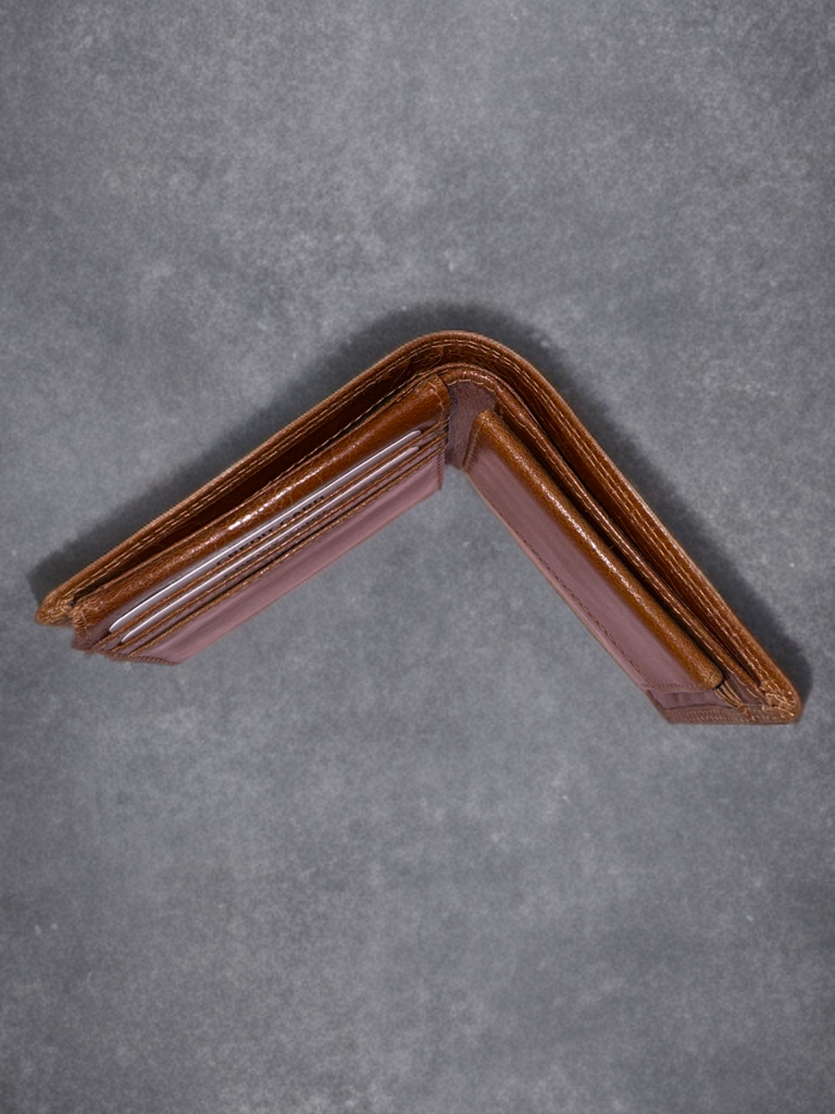 Dollar size wallet made of exclusive genuine VT leather
