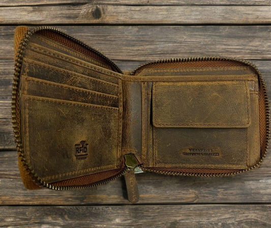 Round zipper wallet made of genuine hunter leather